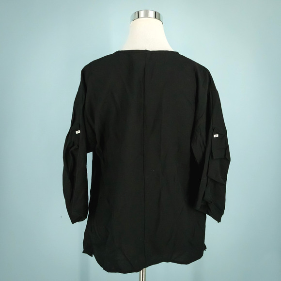 IC by Connie K Size Medium M Black Button Detail Split V Neck Boxy Arsty Top - Picture 4 of 7